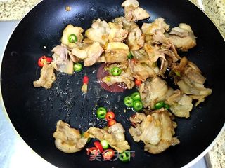 五花肉酸菜炒粉条的做法步骤:8