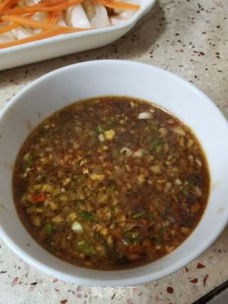 蒜蓉粉丝蒸巴沙鱼的做法步骤:15