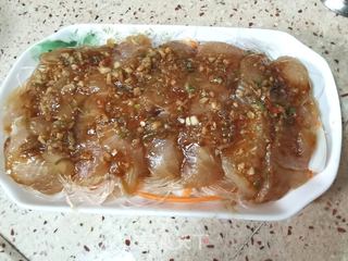 蒜蓉粉丝蒸巴沙鱼的做法步骤:20