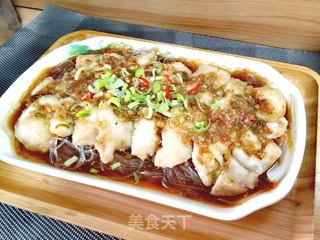 蒜蓉粉丝蒸巴沙鱼的做法步骤:25