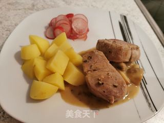 奶油口蘑胡椒酱配香煎猪里脊的做法步骤:13