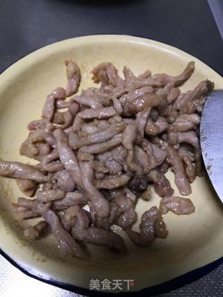 韭黄肉丝的做法步骤:6