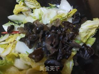 醋溜木耳白菜的做法步骤:8