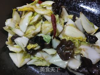 醋溜木耳白菜的做法步骤:12