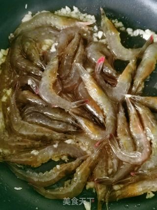 蚝油炒鲜虾的做法步骤:6
