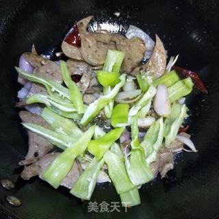 青椒炒猪肝 的做法步骤:10