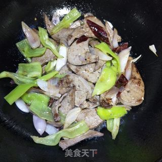 青椒炒猪肝 的做法步骤:11