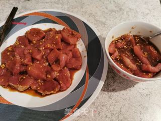 照烧汁香煎猪里脊的做法步骤:3