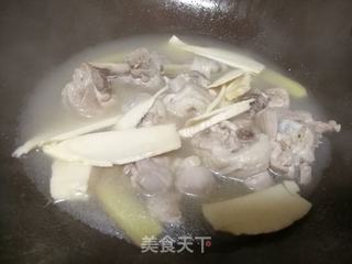 年夜饭新年菜(十三)~火锅底料只需3步秒变港味金汤炖鸡的做法步骤:5