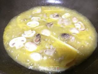 年夜饭新年菜(十三)~火锅底料只需3步秒变港味金汤炖鸡的做法步骤:6