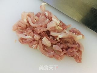 洋葱胡萝卜炒肉丝的做法步骤：1