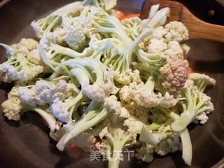 腊肉炒菜花的做法步骤:8