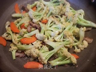 腊肉炒菜花的做法步骤:10
