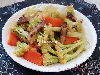 腊肉炒菜花的做法步骤:11