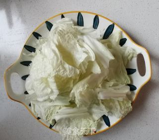 香菇炒白菜叶的做法步骤:3