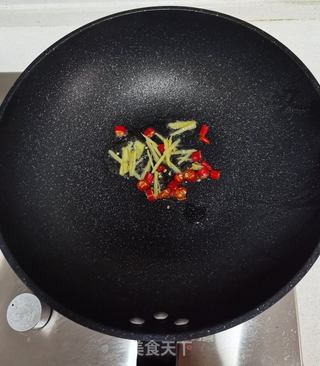 香菇炒白菜叶的做法步骤:8