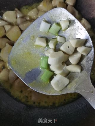 香干火腿炒鸡丁的做法步骤:6