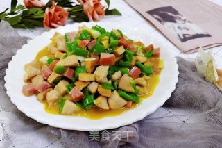 香干火腿炒鸡丁的做法步骤:11