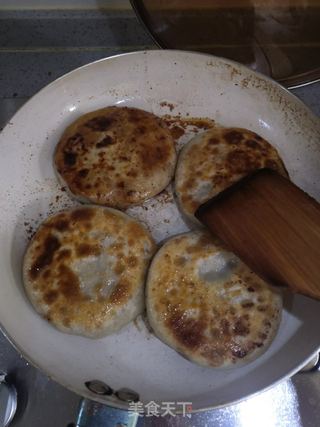 牛肉大葱馅饼的做法步骤:11
