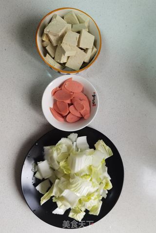 白菜豆腐煲的做法步骤:2