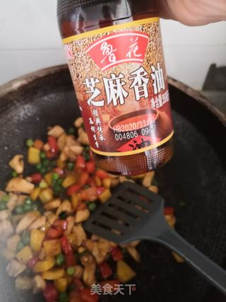 彩椒青碗豆炒鸡丁的做法步骤：13