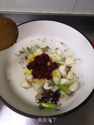 红烧猪蹄的做法步骤:4