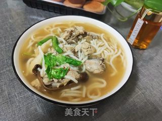 香菇鸡汤面的做法步骤:8