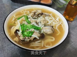 香菇鸡汤面的做法步骤:10