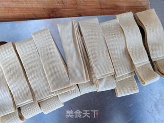 麻辣毛肚豆皮串的做法步骤:2