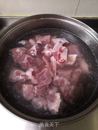 糖醋排骨的做法步骤:2