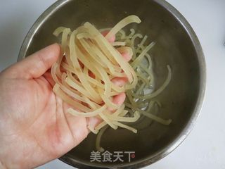 蒜泥水晶皮冻❤️年夜饭下酒菜的做法步骤:5