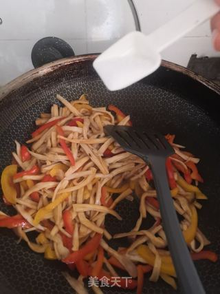 彩椒火腿炒杏鲍菇的做法步骤:8