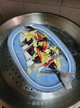 榄角蒸鲳鱼干的做法步骤：4