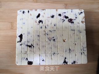 蔓越莓牛轧糖的做法步骤:11