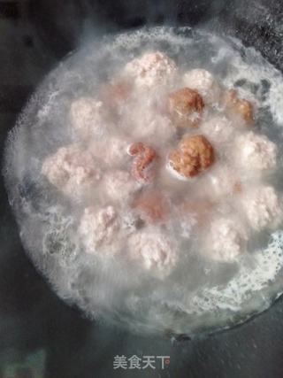 双色肉丸汤的做法步骤:10