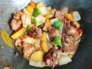 土豆胡萝卜炖鸡腿的做法步骤:18