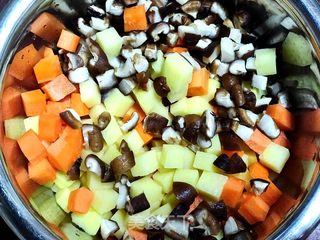 广味腊肠焖饭的做法步骤:5