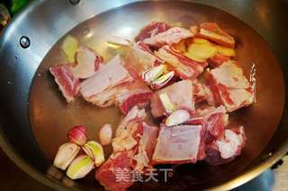 红烧羊排的做法步骤:3