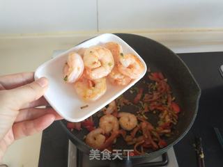 和风蒜虾意面的做法步骤:6