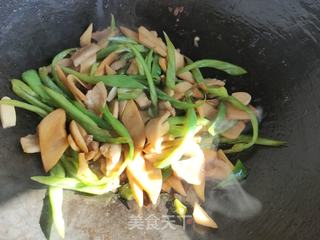 杏鲍菇青椒炒肉的做法步骤:14