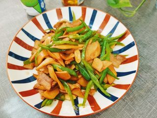 杏鲍菇青椒炒肉的做法步骤:16