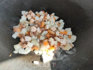 虾仁香肠什锦炒饭的做法步骤:7