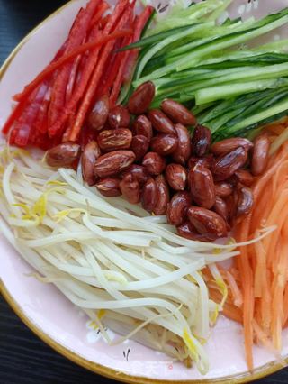 老北京炸酱面的做法步骤:10