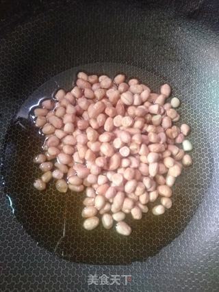 油炸花生米的做法步骤:2