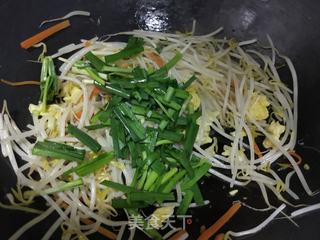 韭菜鸡蛋炒豆芽的做法步骤:8