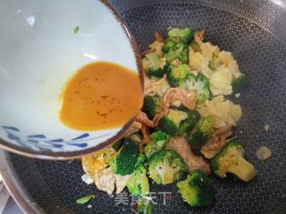木须肉炒西兰花的做法步骤:11