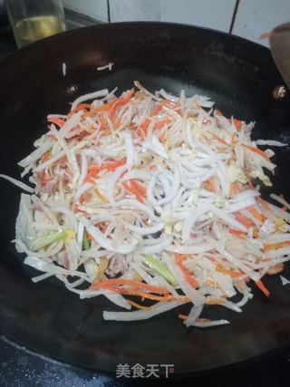 群英荟萃(白菜烩萝卜)的做法步骤:9
