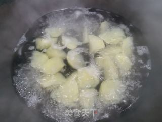 孜然土豆火腿肠的做法步骤：2