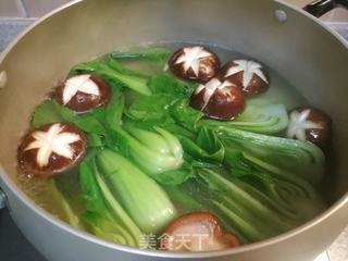 年夜饭新年菜谱(十九)好吃不胖蚝油香菇青菜的做法步骤:3
