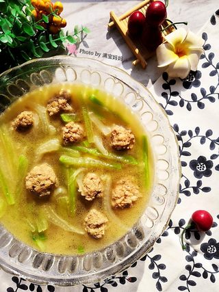 白菜萝卜丸子汤的做法步骤:12